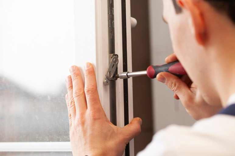 10 Easy Steps: How To Install Hinges On A New Door Jamb?